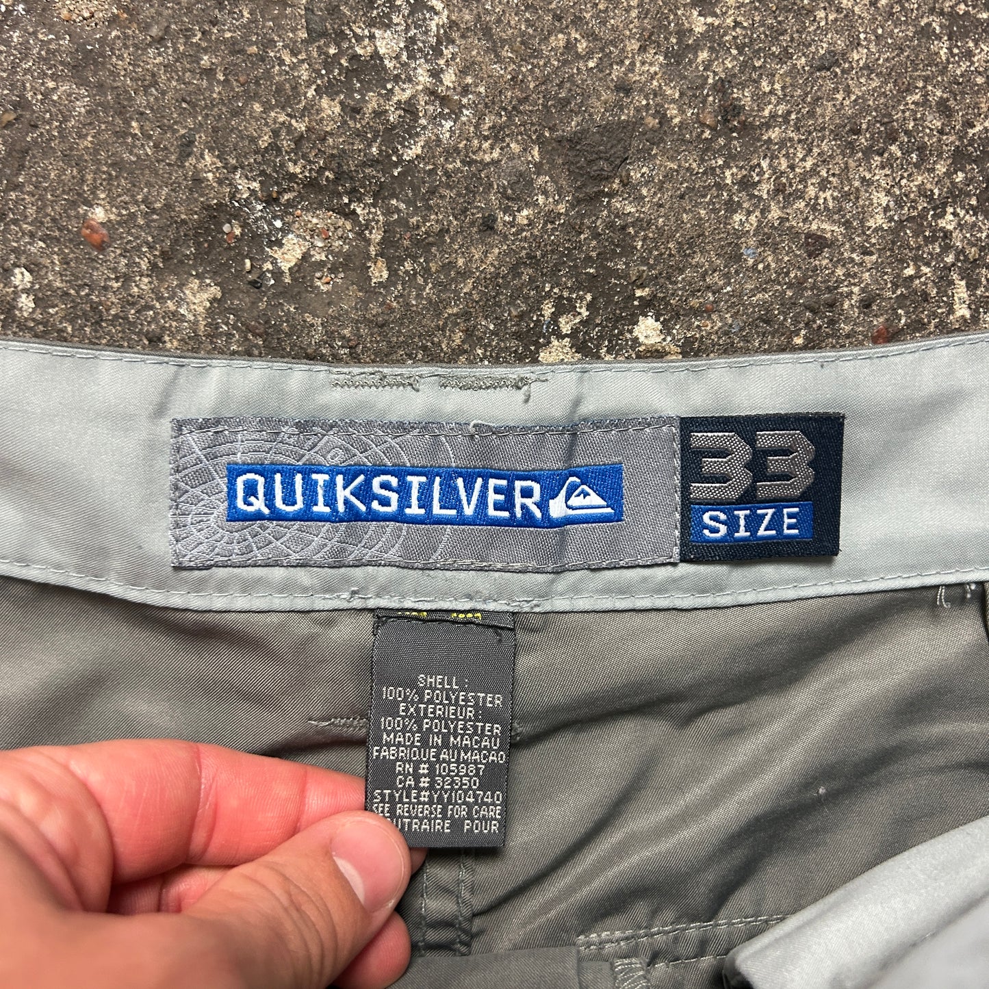 Vintage Quiksilver Cargo Shorts (33)