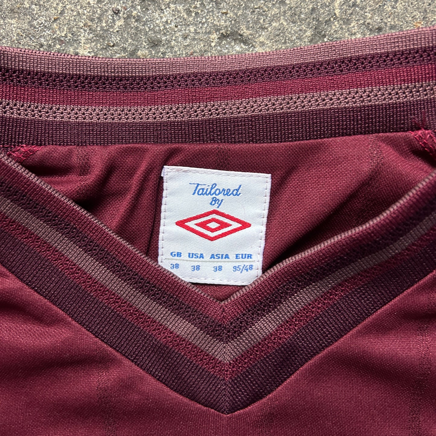 Vintage Umbro Manchester City Agüero Jersey (S)