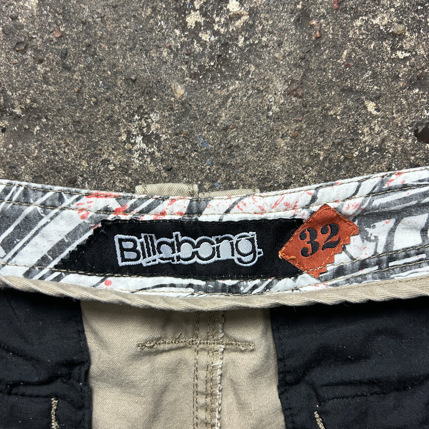 Vintage Billabong Cargo Shorts (32)