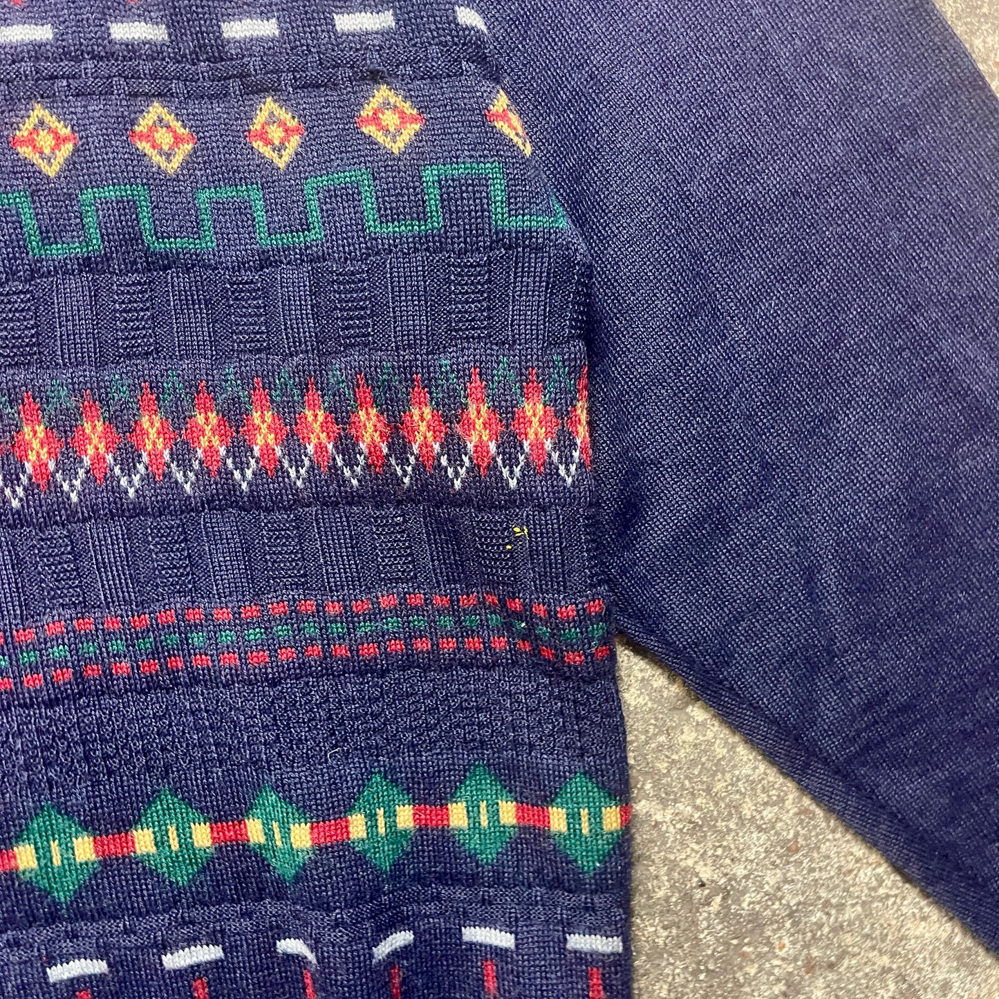 Vintage Knit Sweater (M)