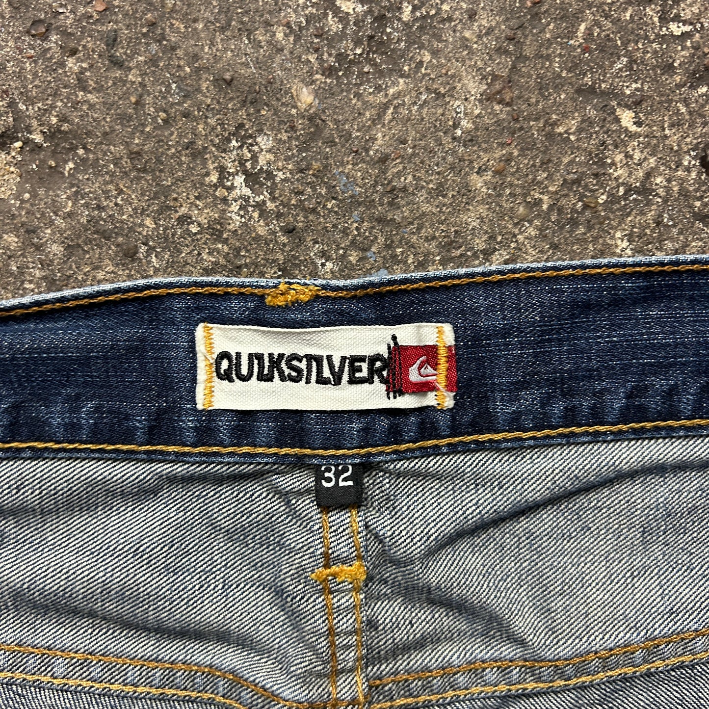 Vintage Quiksilver Jorts (32)