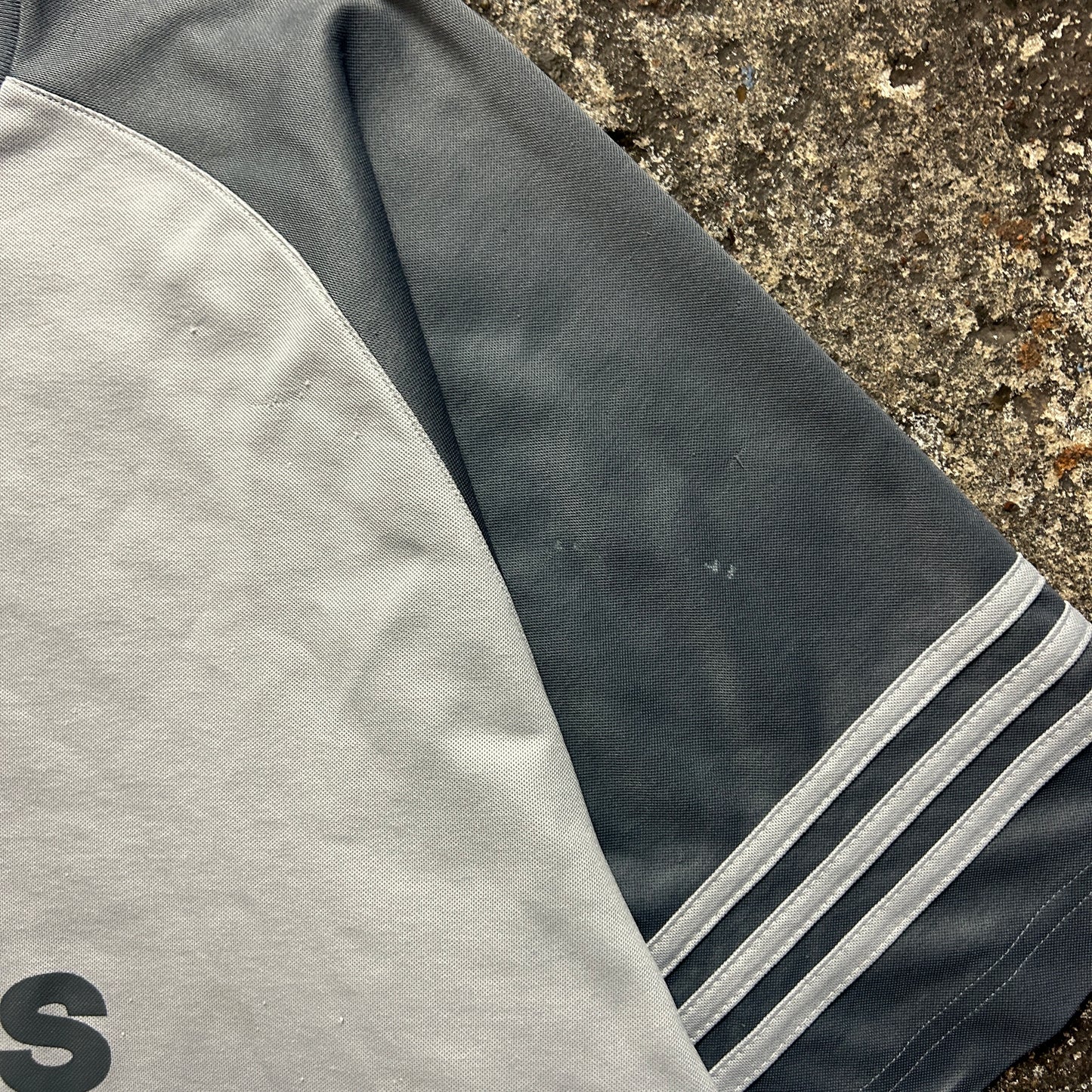 Vintage Adidas Jersey (M)