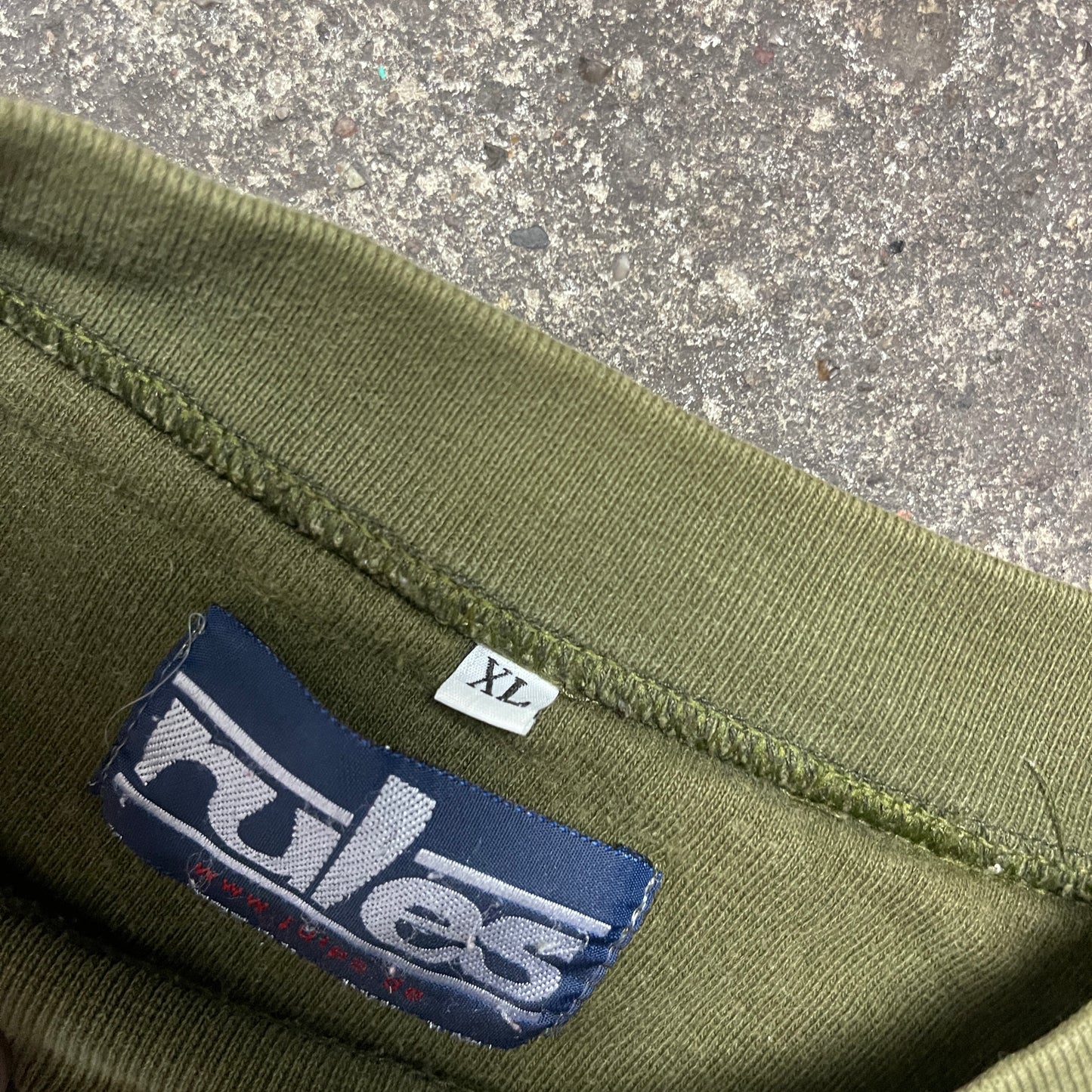 Vintage Sweater (XL)