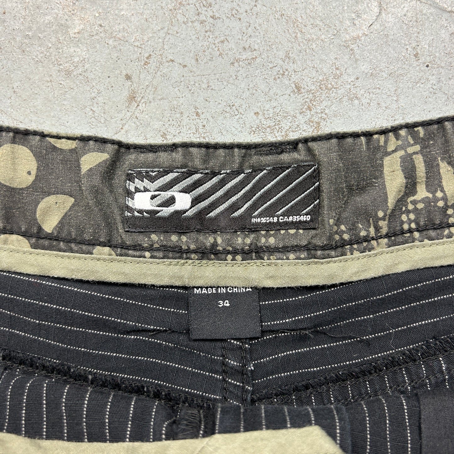 Vintage Oakley Shorts (34)