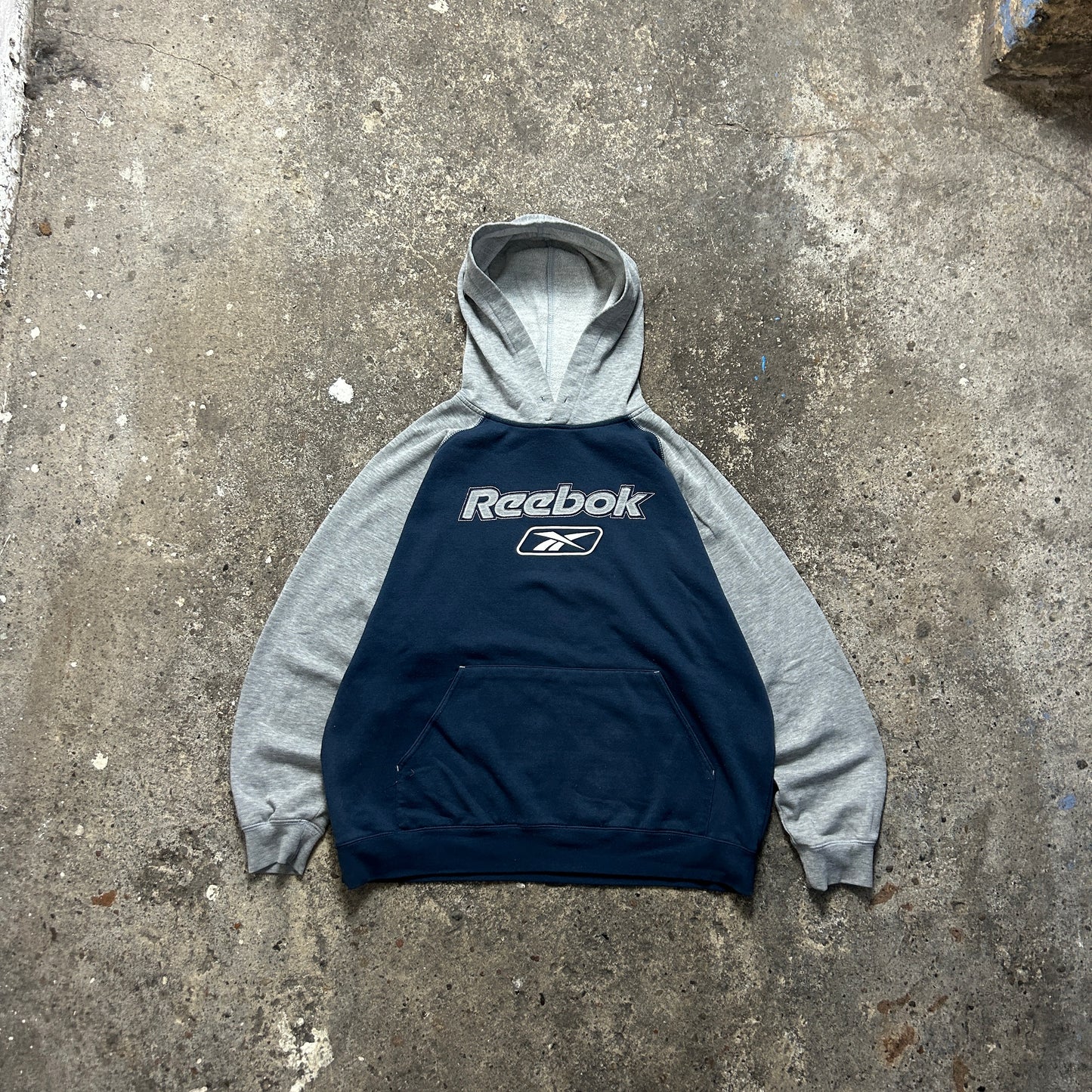 Vintage Reebok Hoodie (M)