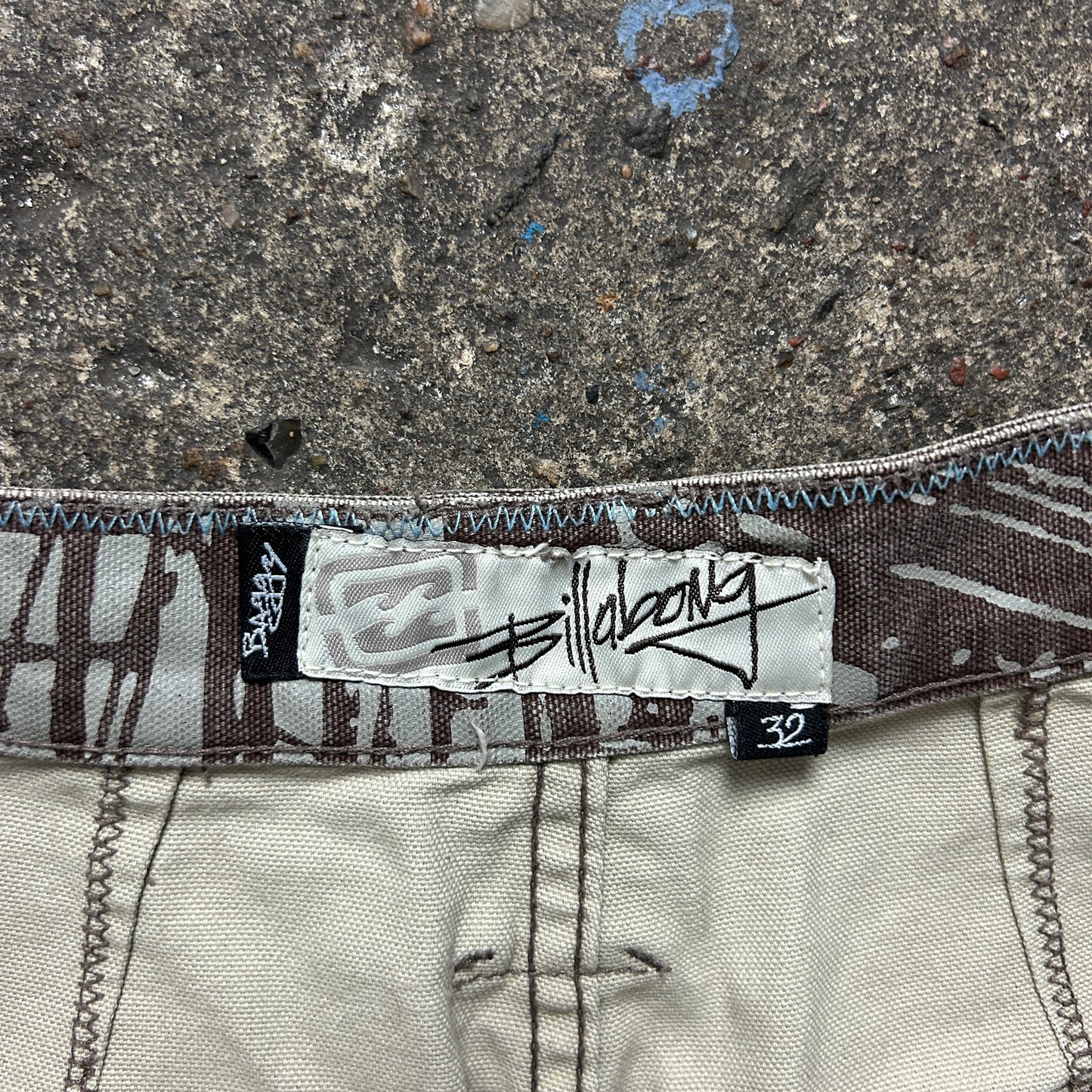 Vintage Billabong Cargo Shorts (32)