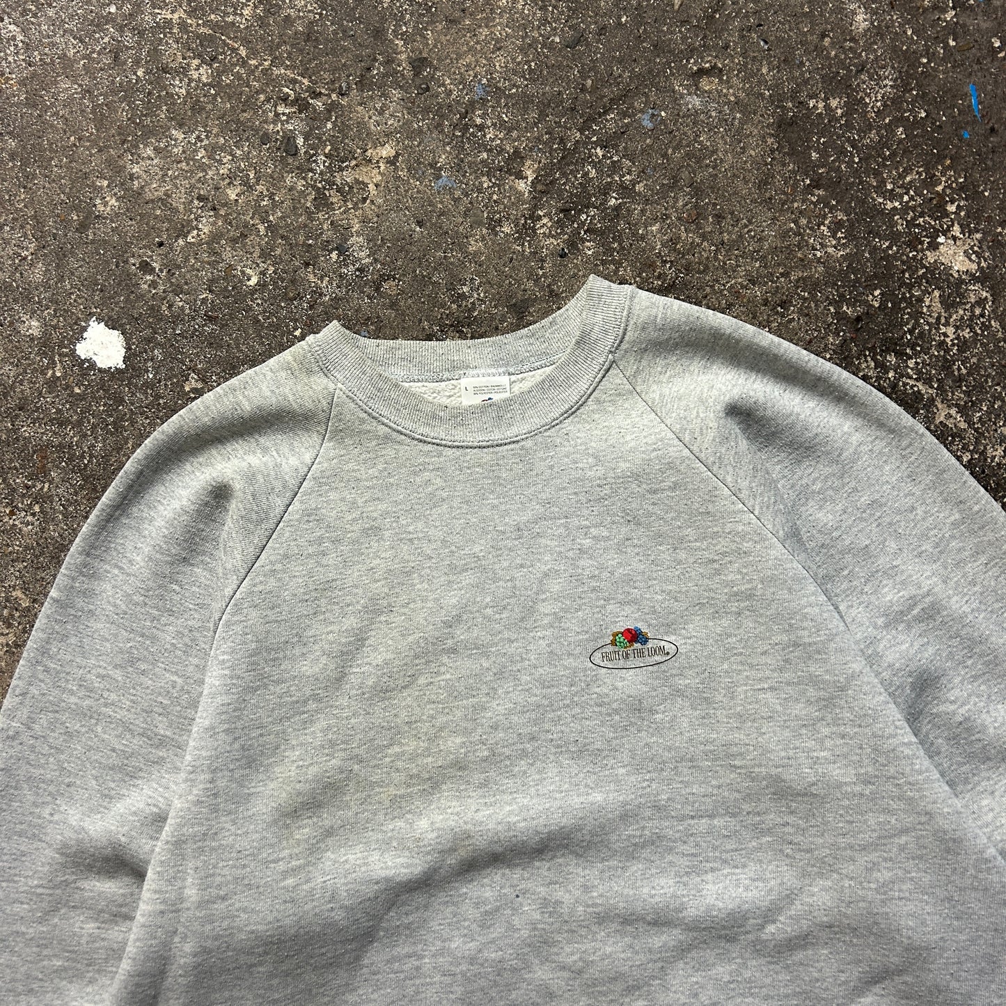 Vintage Fruit of the Loom Sweater (L)