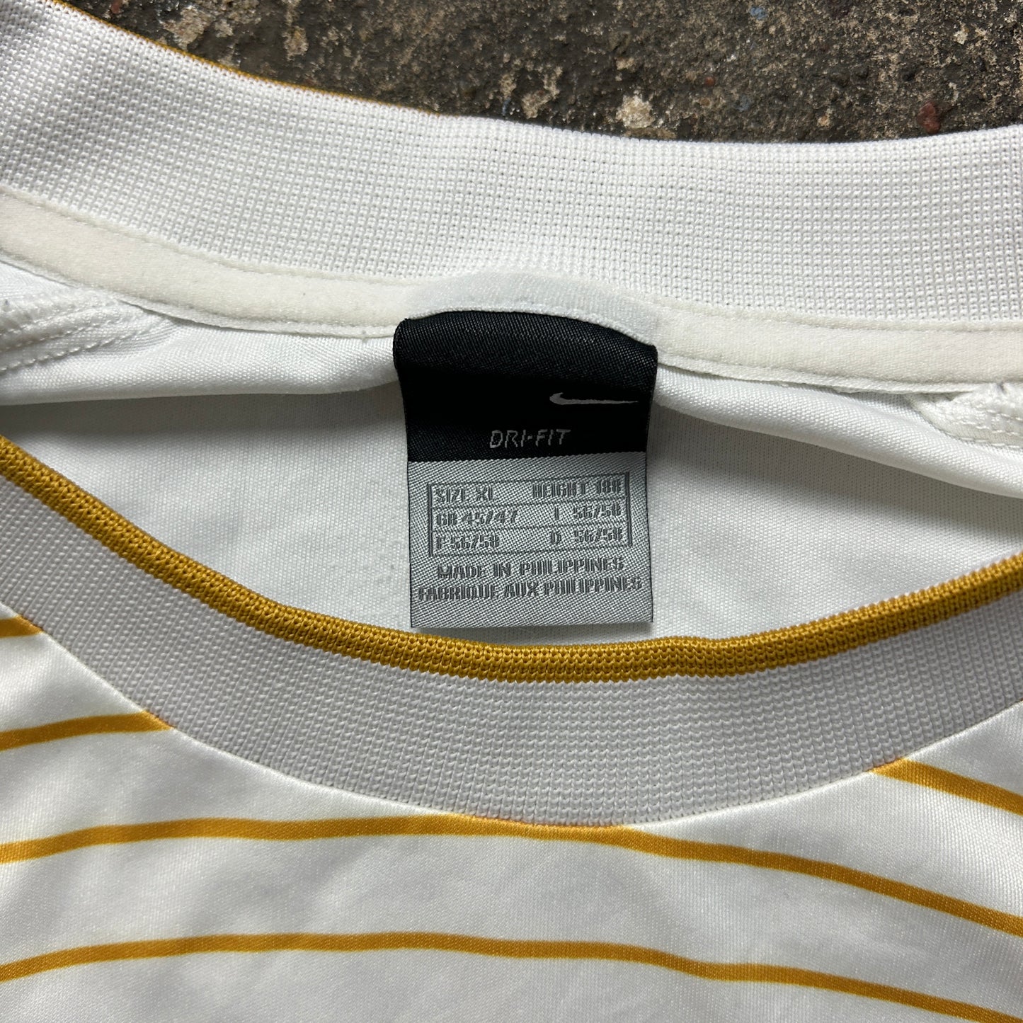Vintage Nike Jersey (XL)