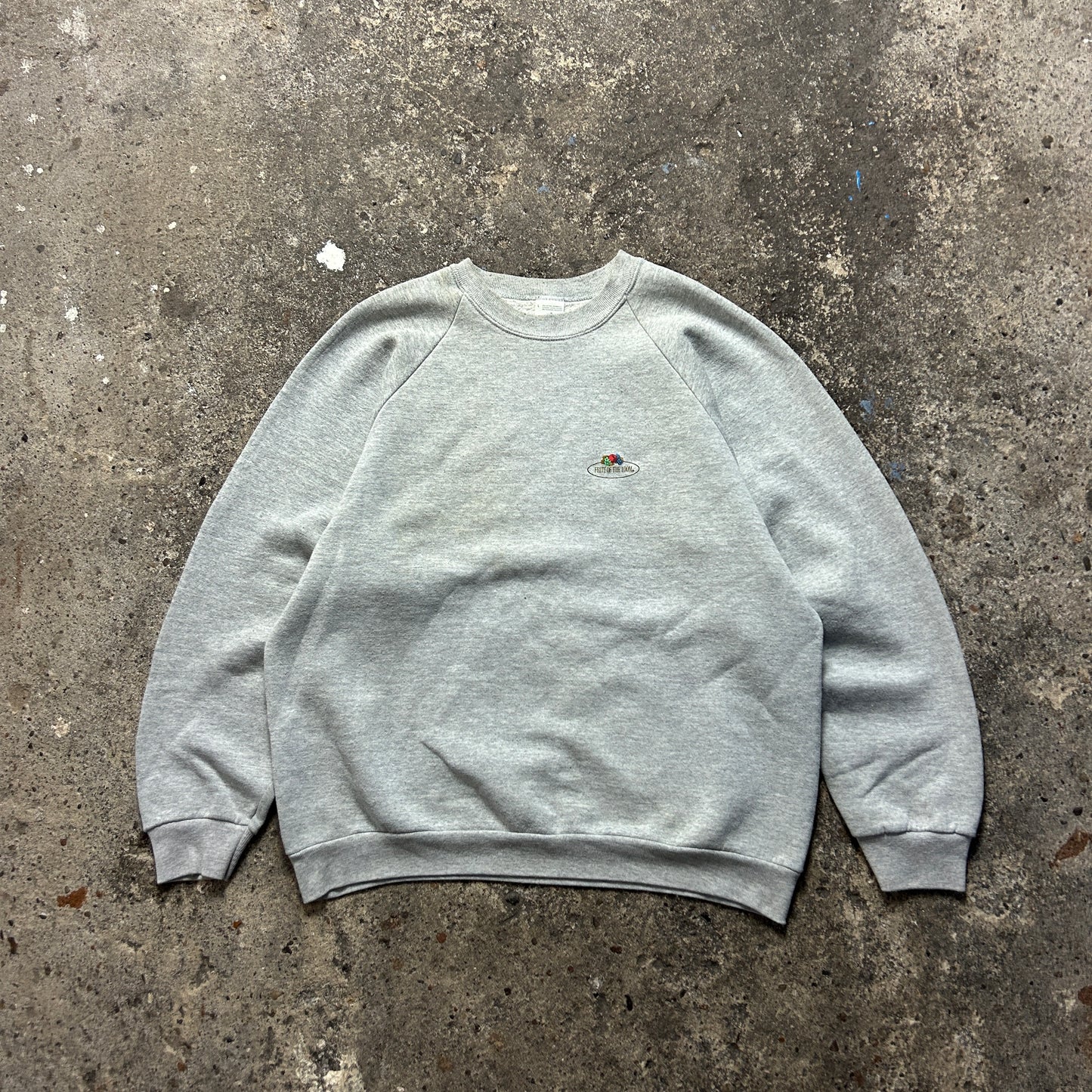 Vintage Fruit of the Loom Sweater (L)