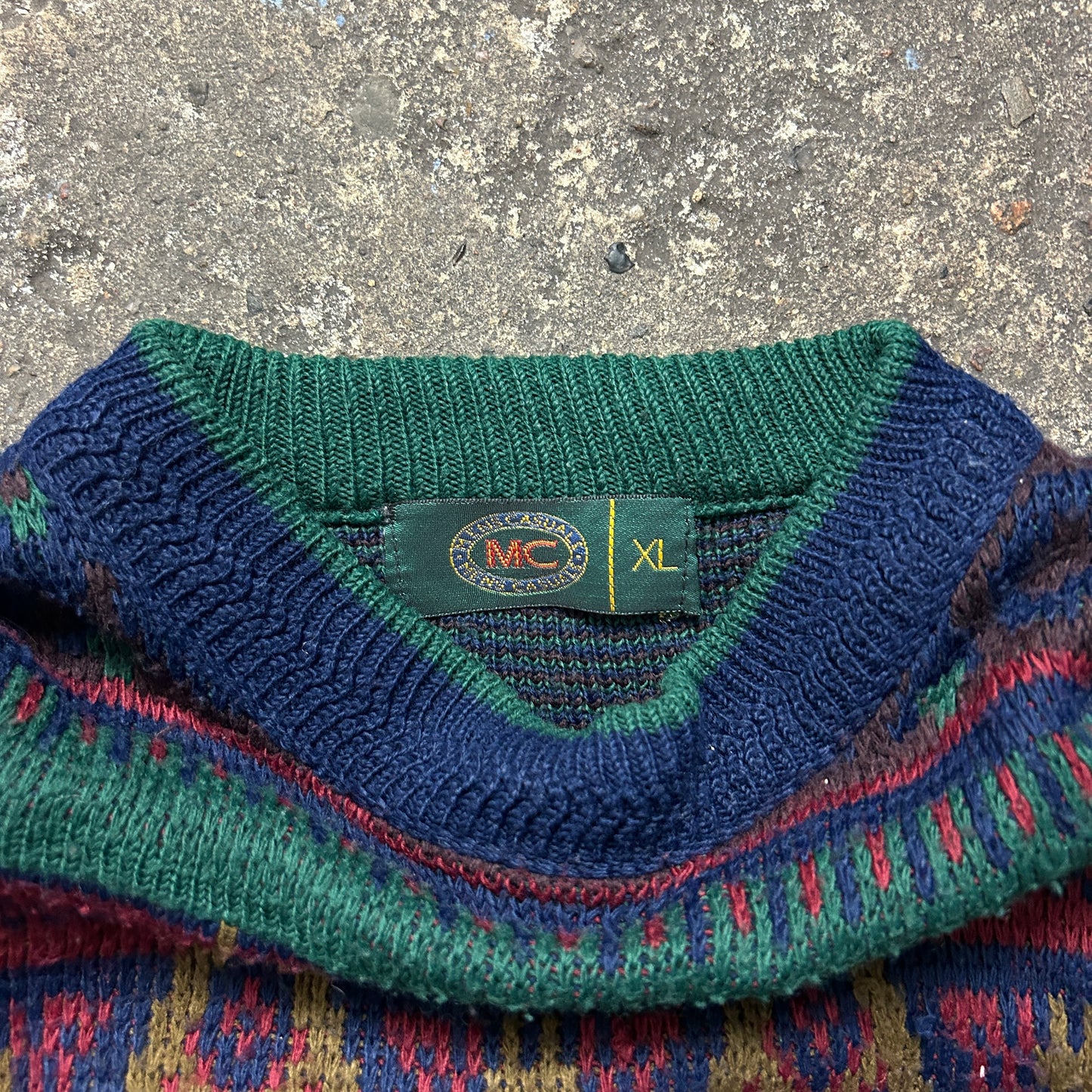 Vintage Knit Sweater (XL)