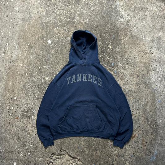 Vintage Russell Athletic "Yankees" Hoodie (XL)