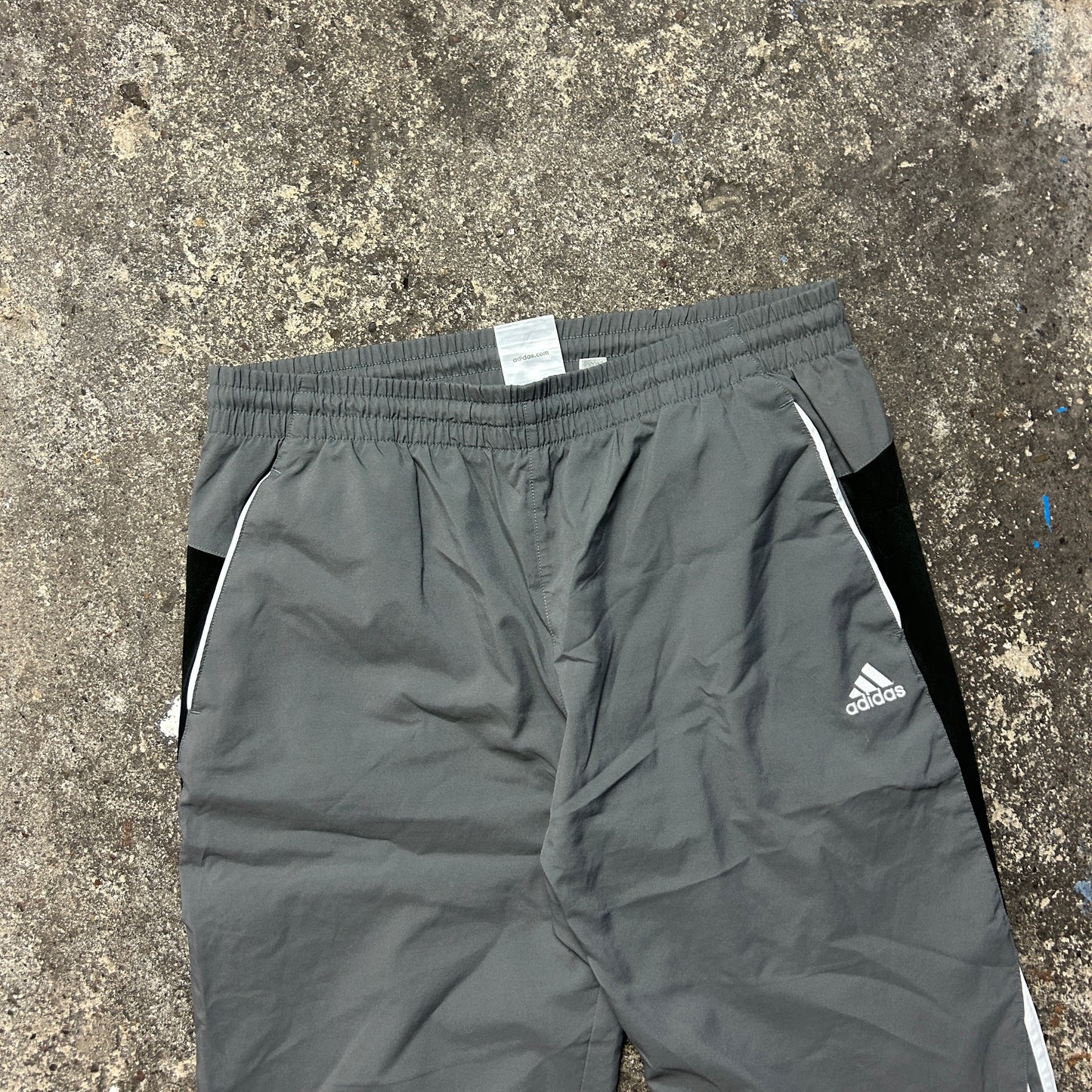 Vintage Adidas Trackpants (M)