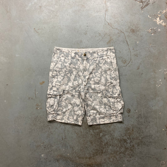 Vintage Y2K Cargo Shorts (XL)