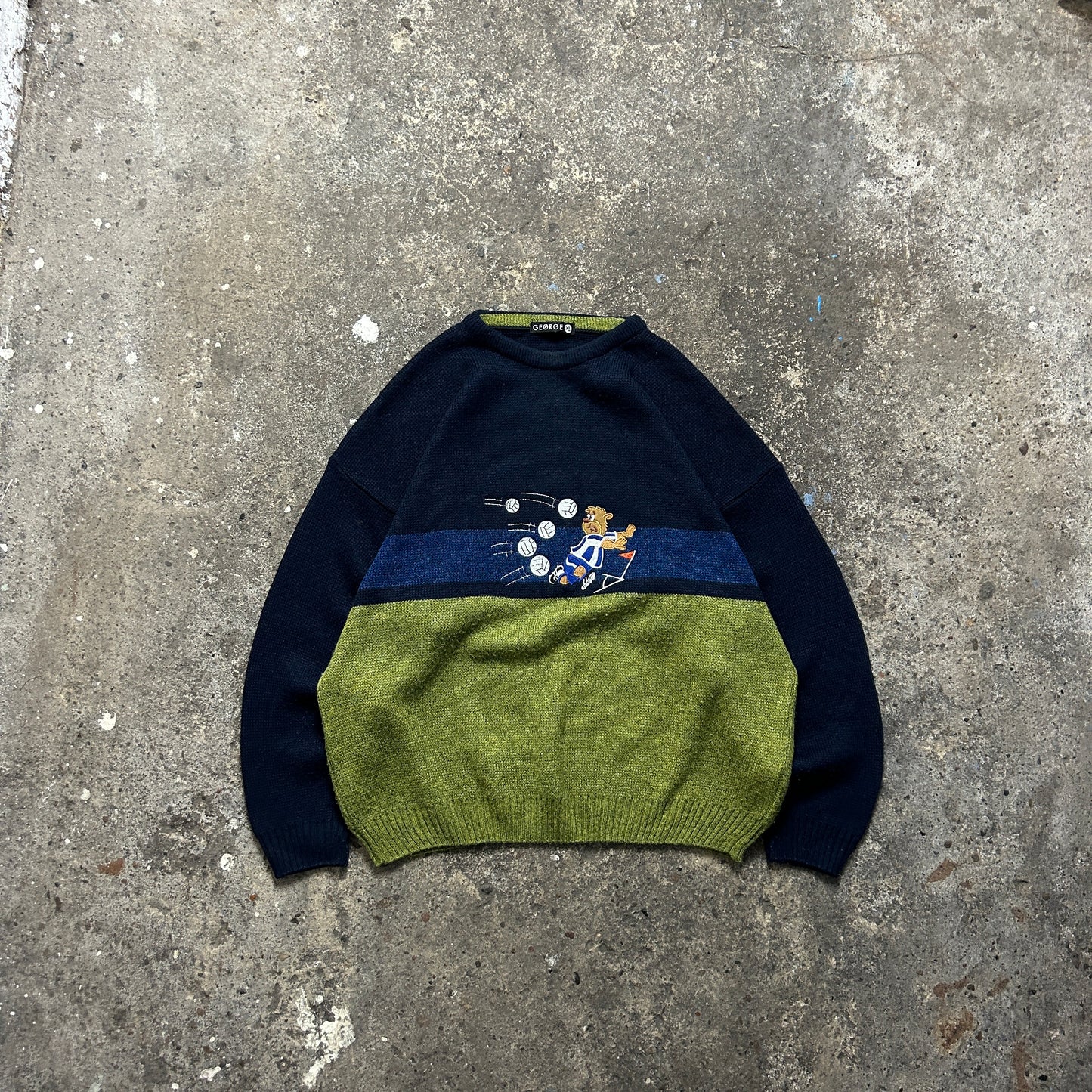 Vintage Knit Sweater (XL)