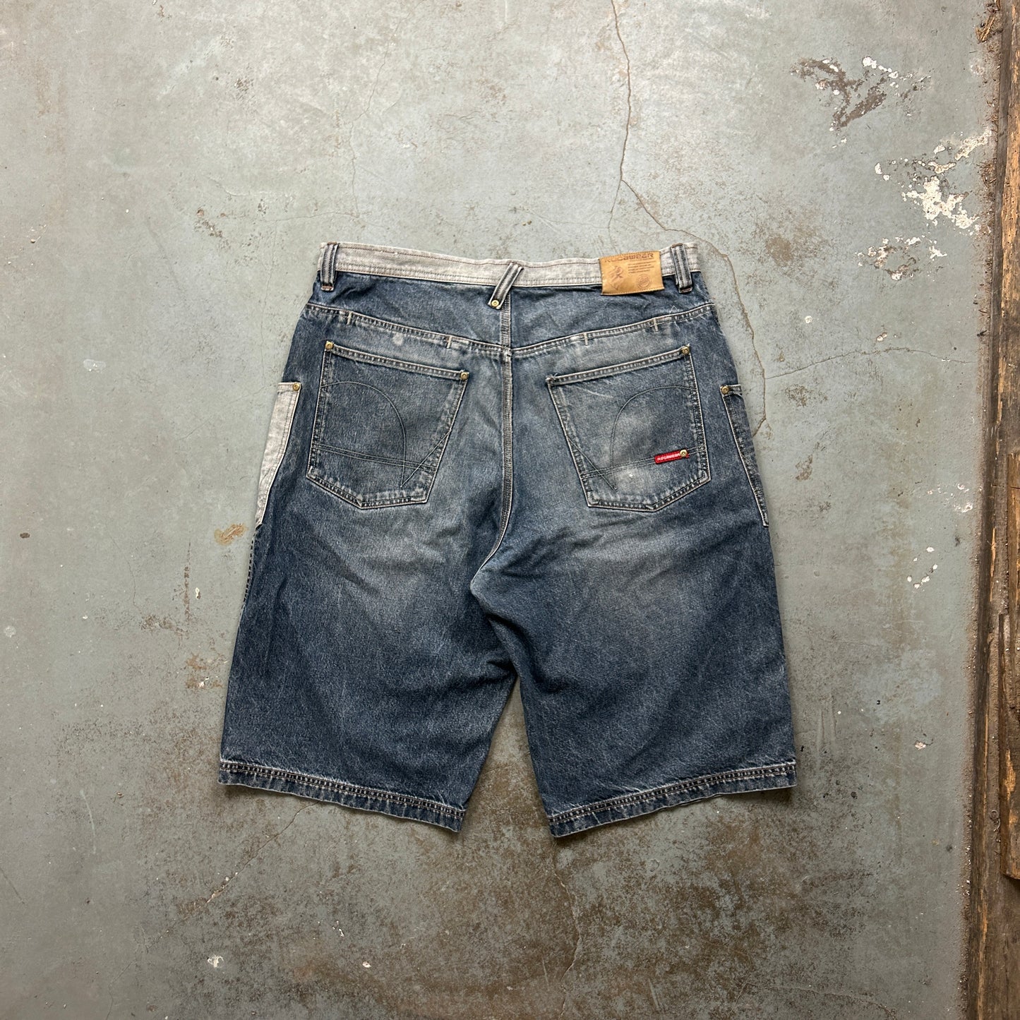 Vintage Roca Wear Jorts (38)