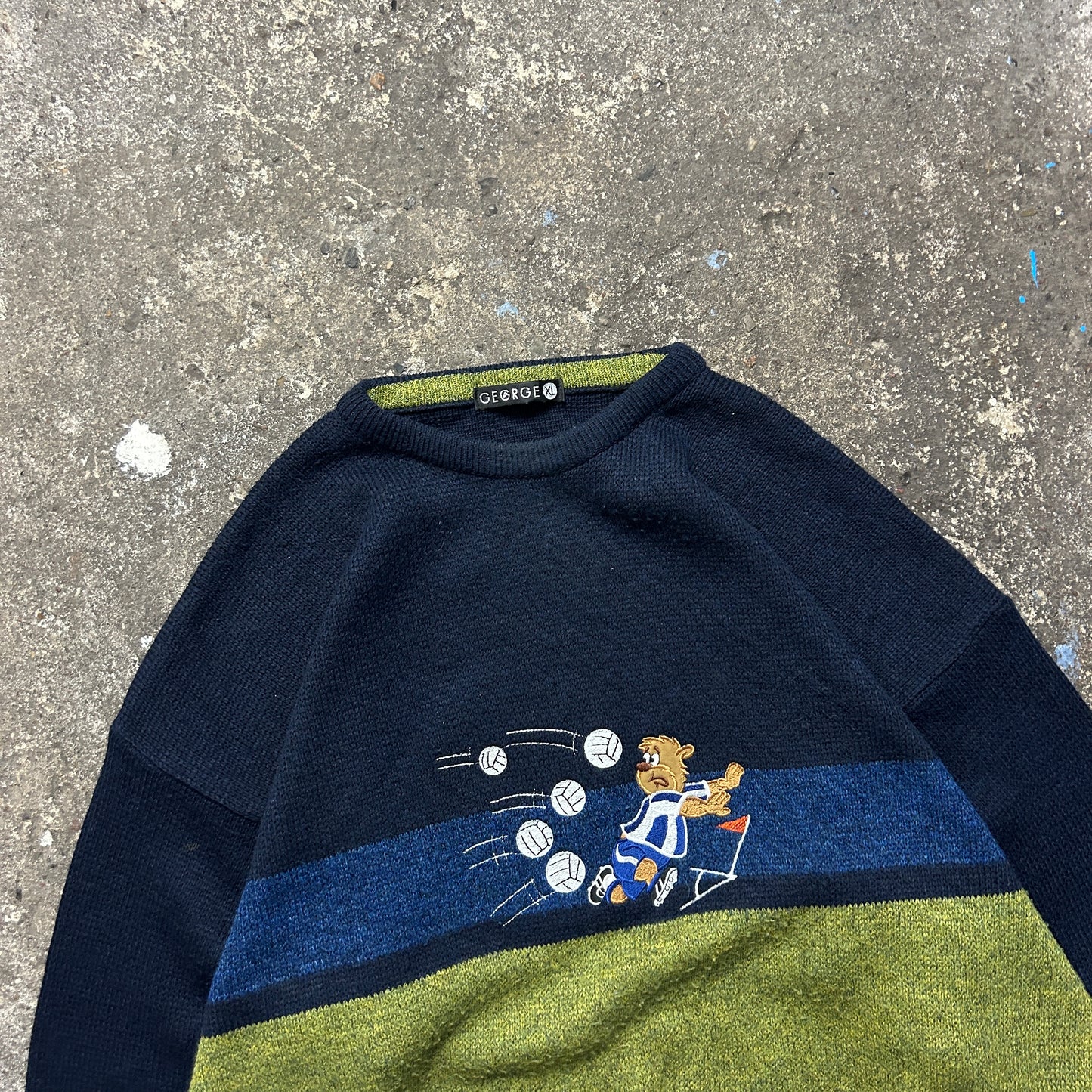 Vintage Knit Sweater (XL)