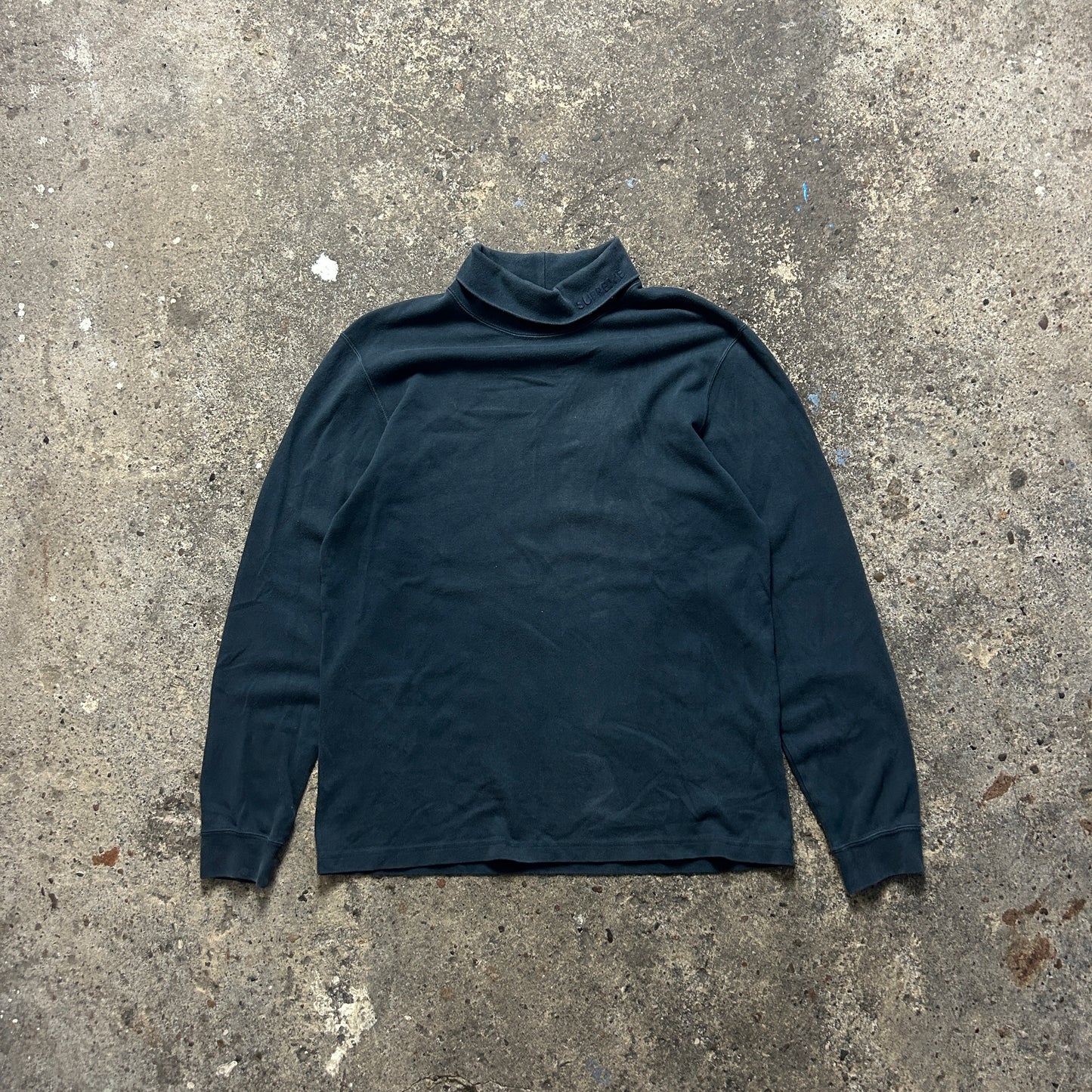 Supreme Turtleneck Sweater (M)