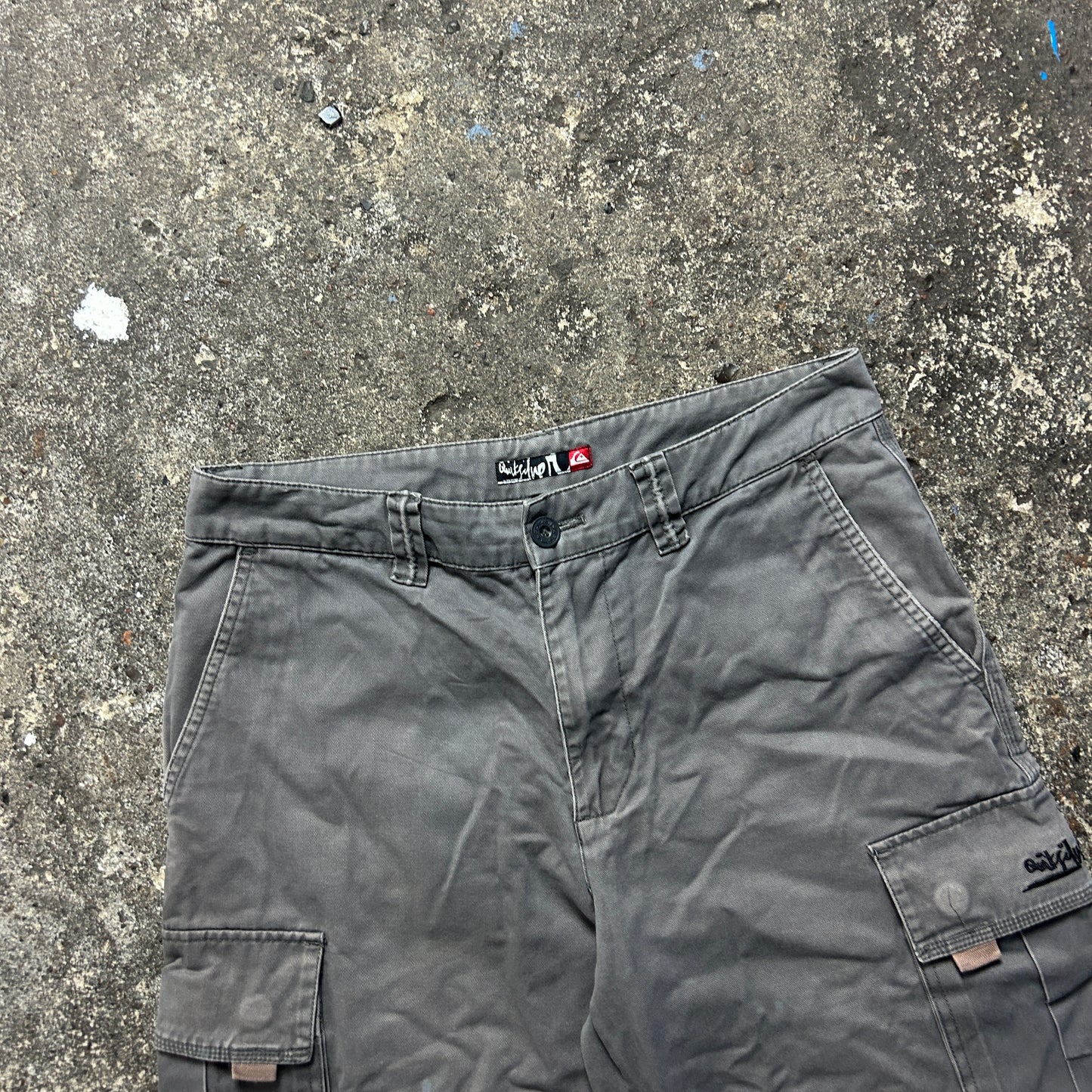 Vintage Quiksilver Cargo Shorts (30)