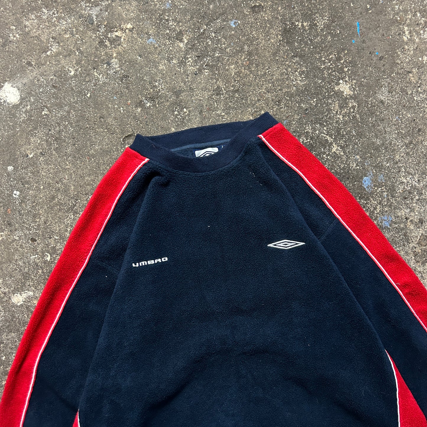 Vintage Umbro Fleece Sweater (L)