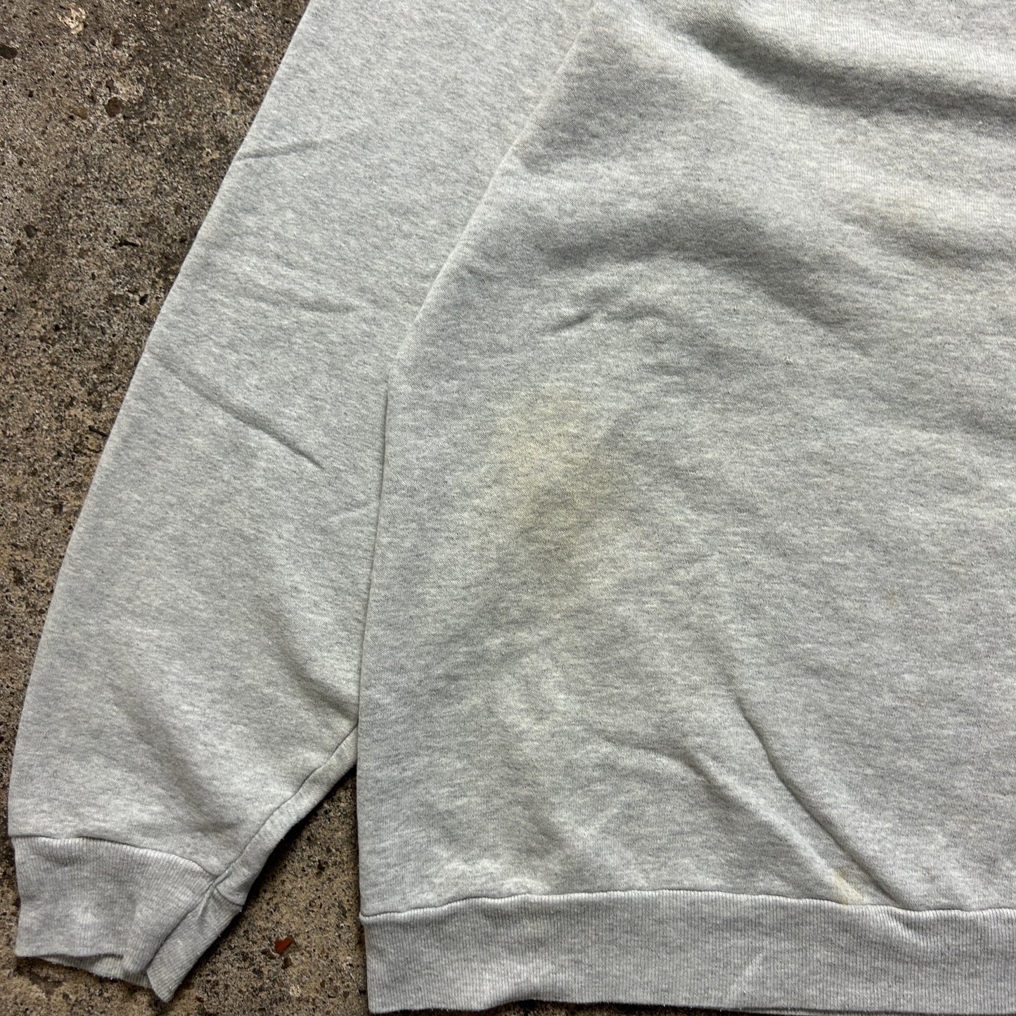 Vintage Fruit of the Loom Sweater (L)