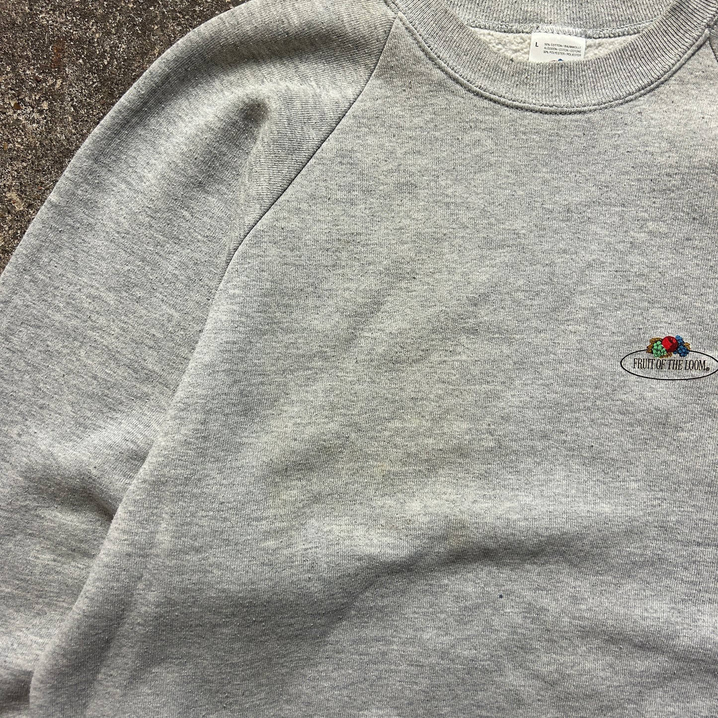 Vintage Fruit of the Loom Sweater (L)