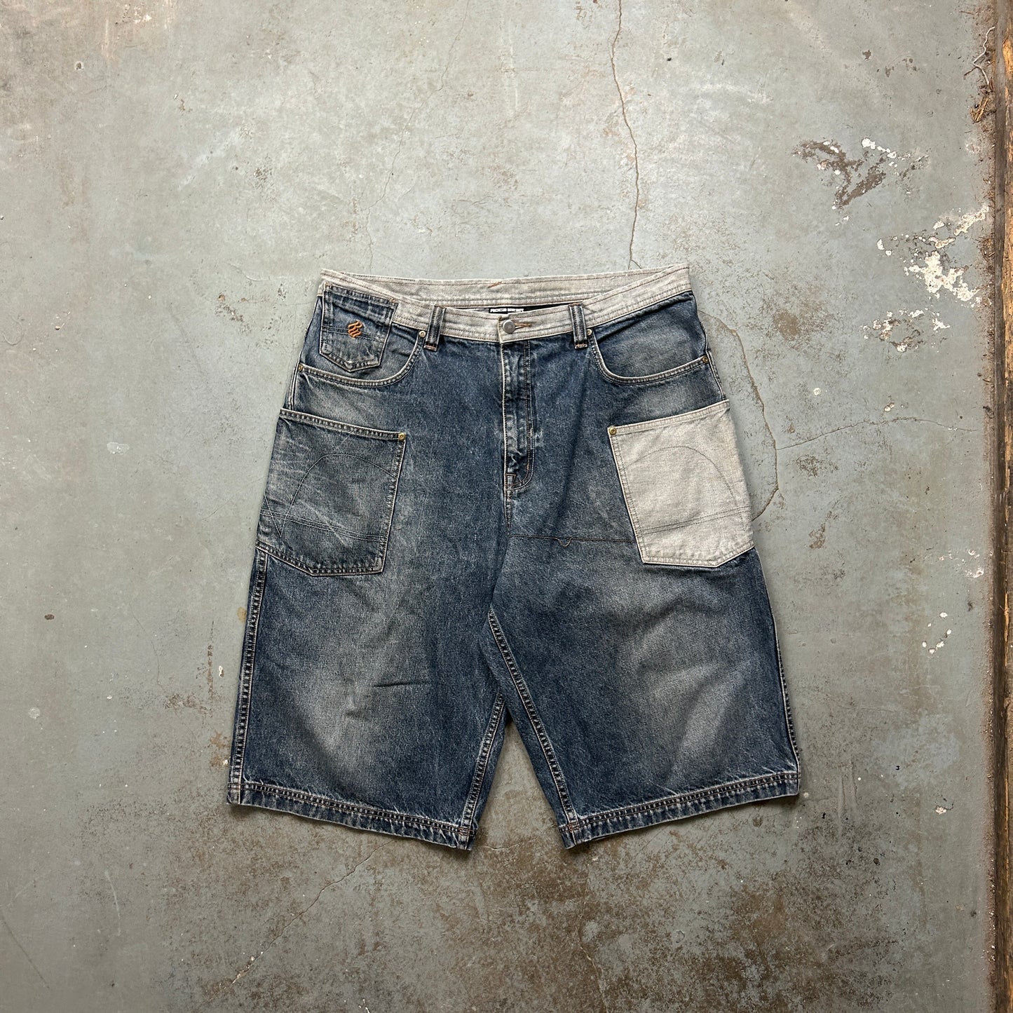 Vintage Roca Wear Jorts (38)