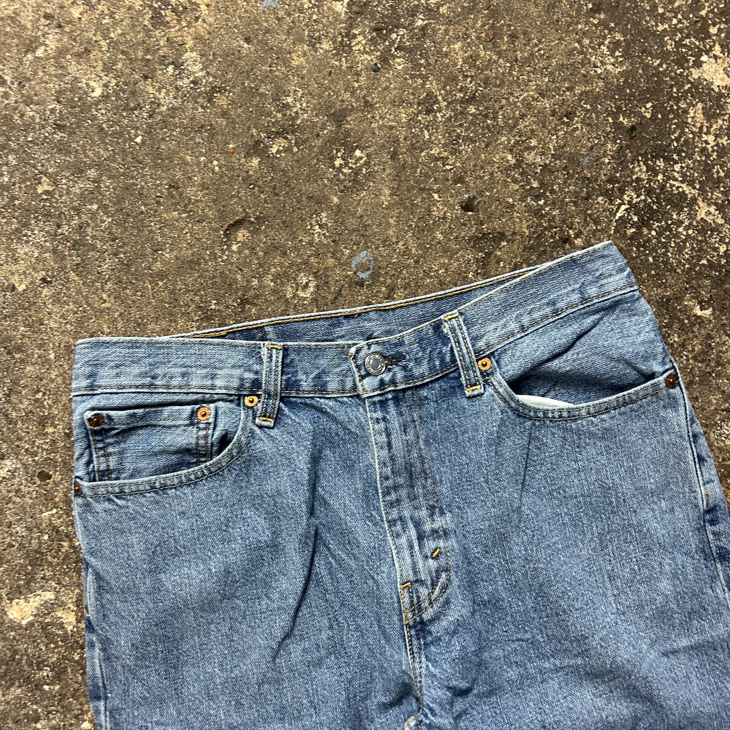 Vintage Levi's Jorts (32)