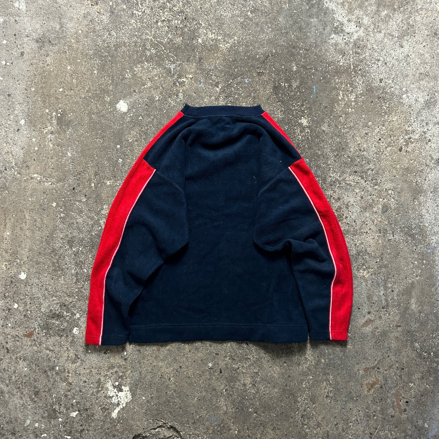 Vintage Umbro Fleece Sweater (L)