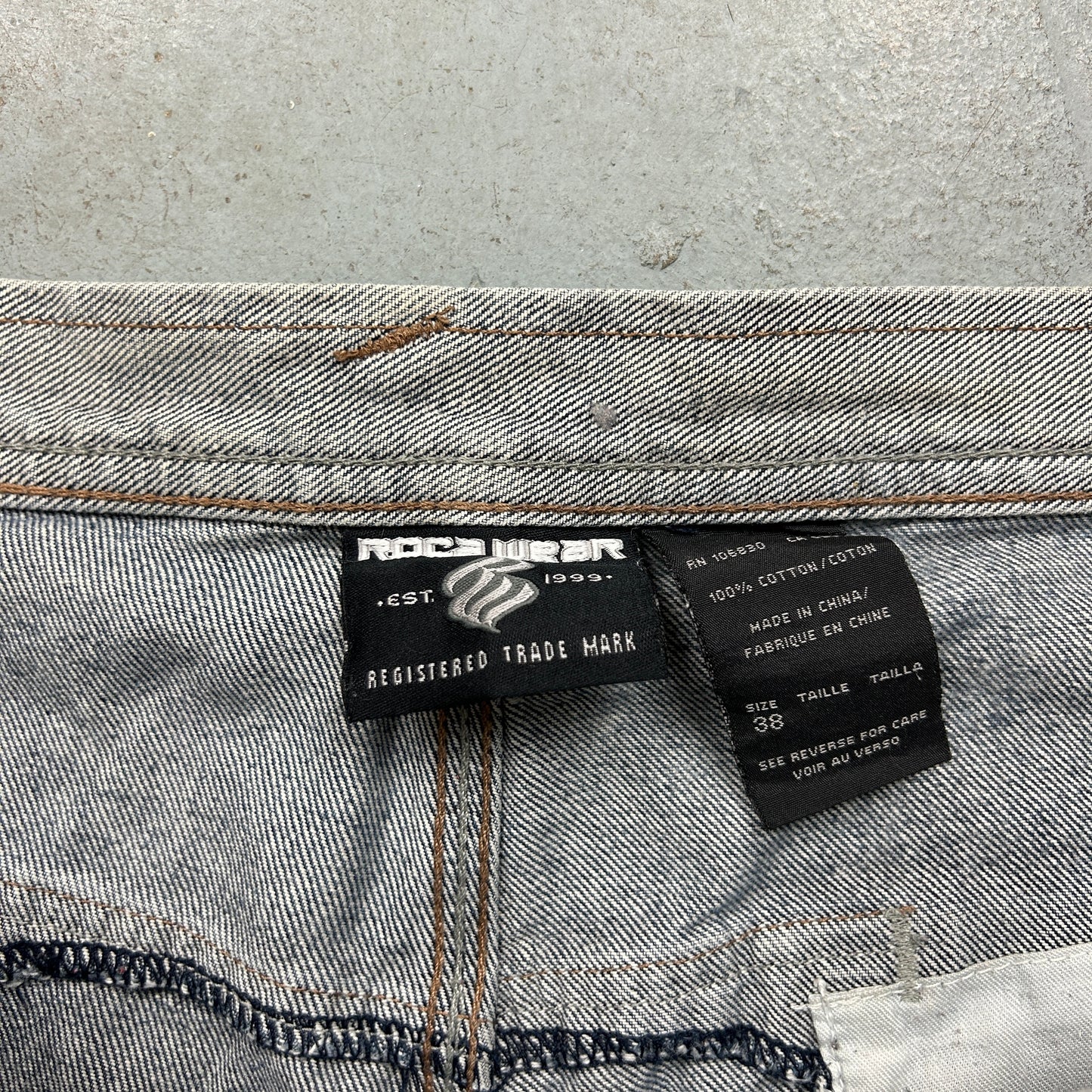 Vintage Roca Wear Jorts (38)