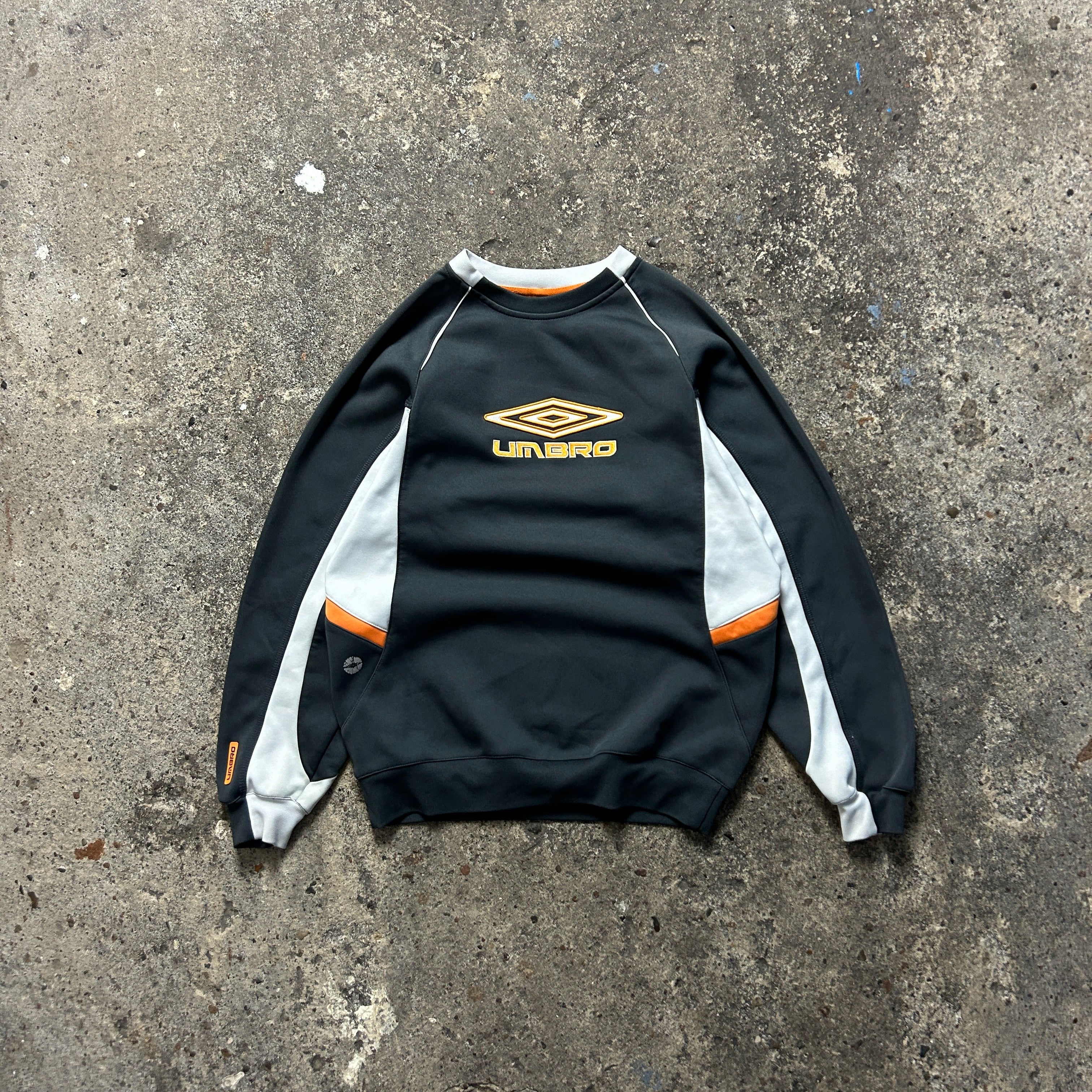 Vintage Umbro Sweater (XS)