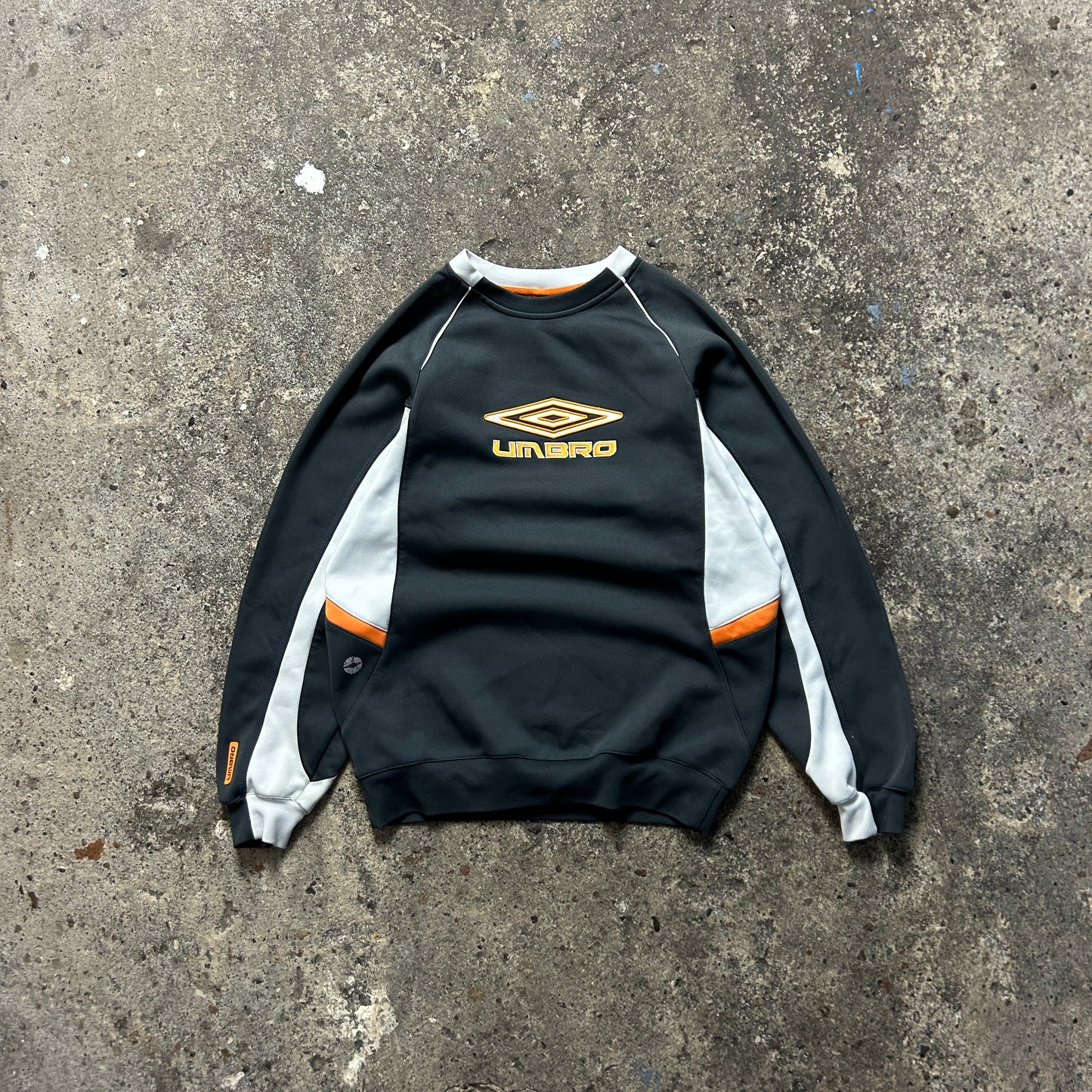 Vintage Umbro Sweater (XS)