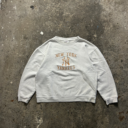 Vintage MLB Yankees Sweater (XL)