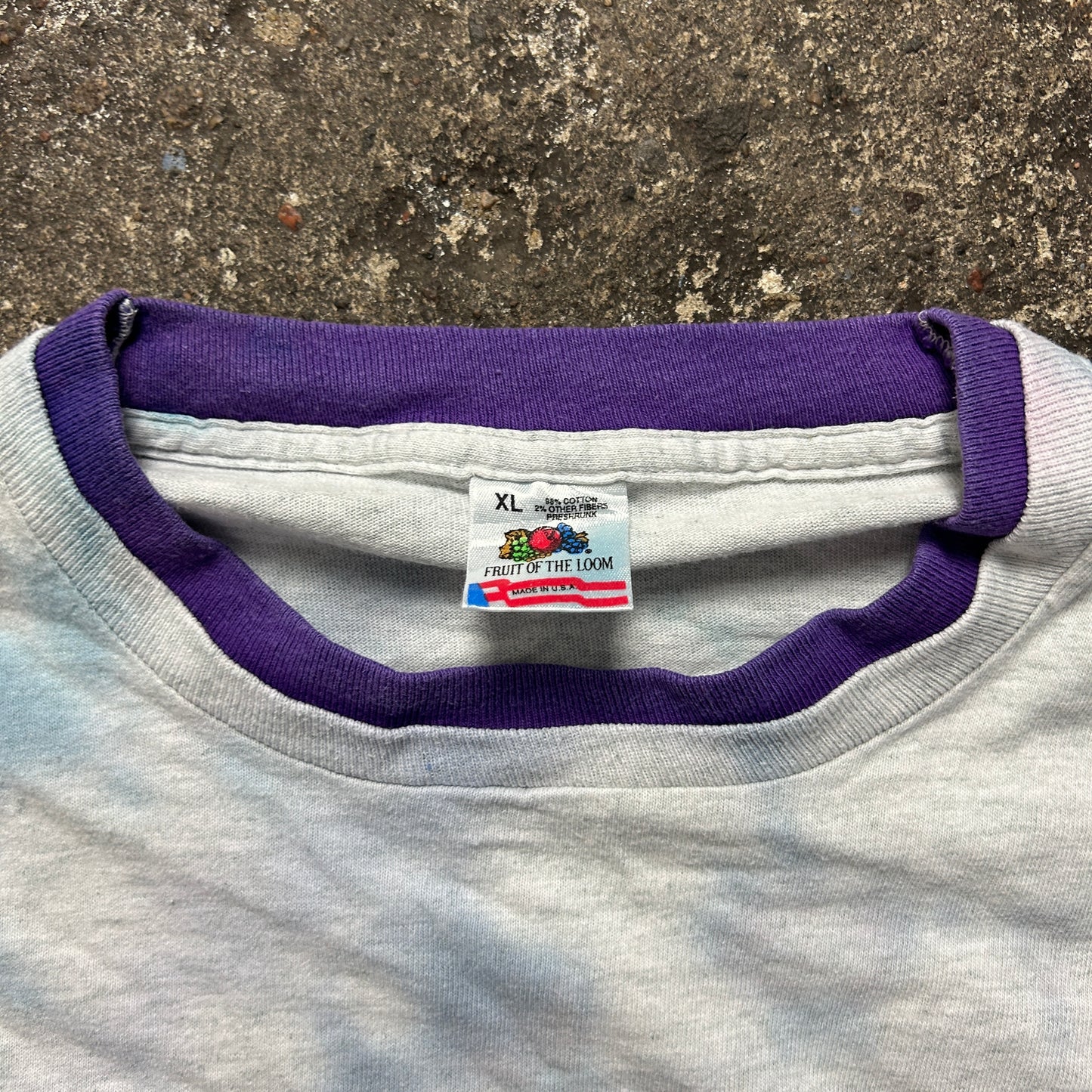 Vintage Fruit of the Loom T-Shirt (XL)