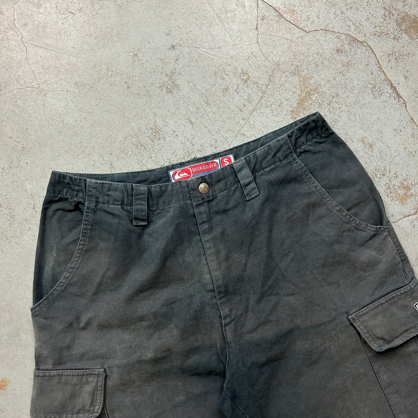 Vintage Quiksilver Cargo Shorts (S)