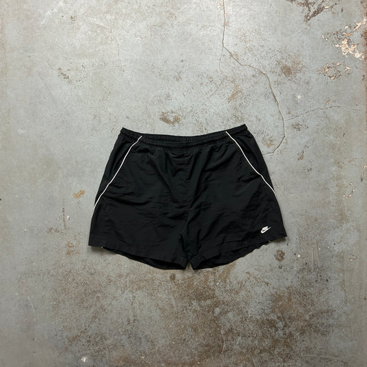 Vintage Nike Shorts (XL)