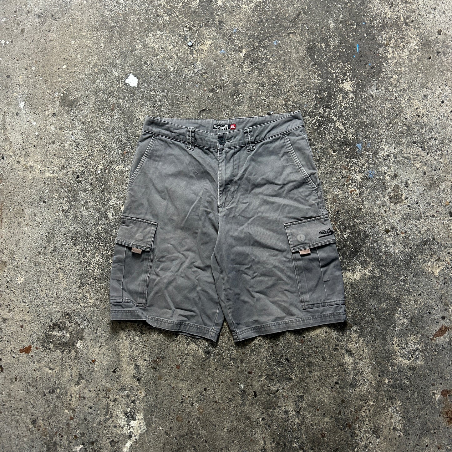 Vintage Quiksilver Cargo Shorts (30)