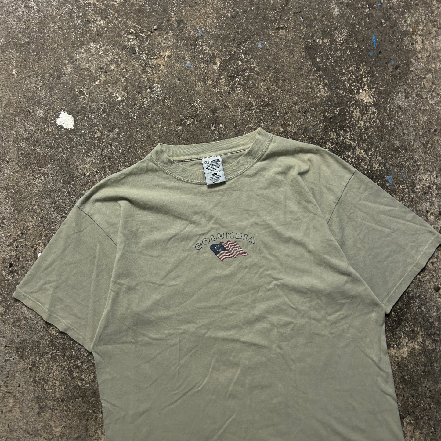 Vintage Columbia T-Shirt (L)