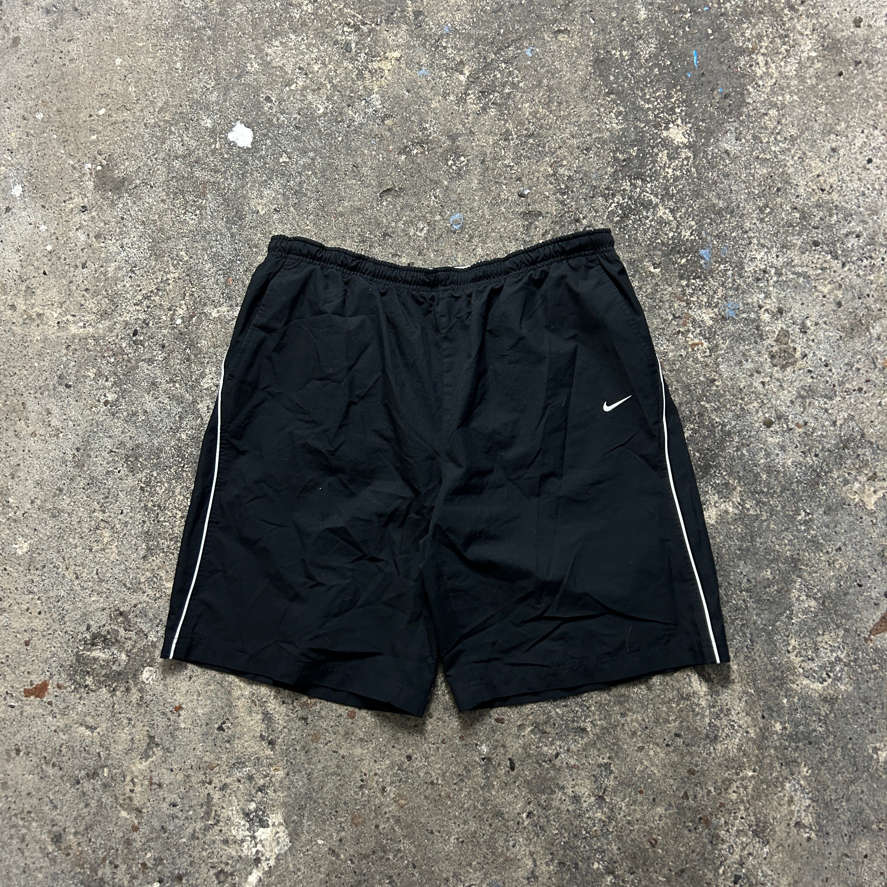 Vintage Nike Shorts (XL)