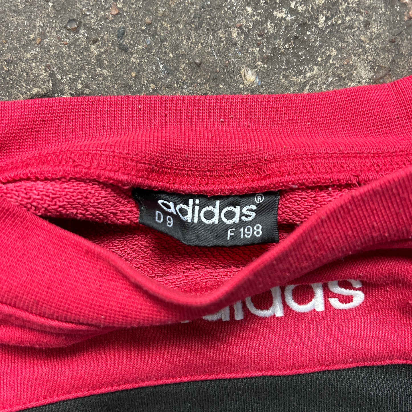 Vintage Adidas Sweater (XL)