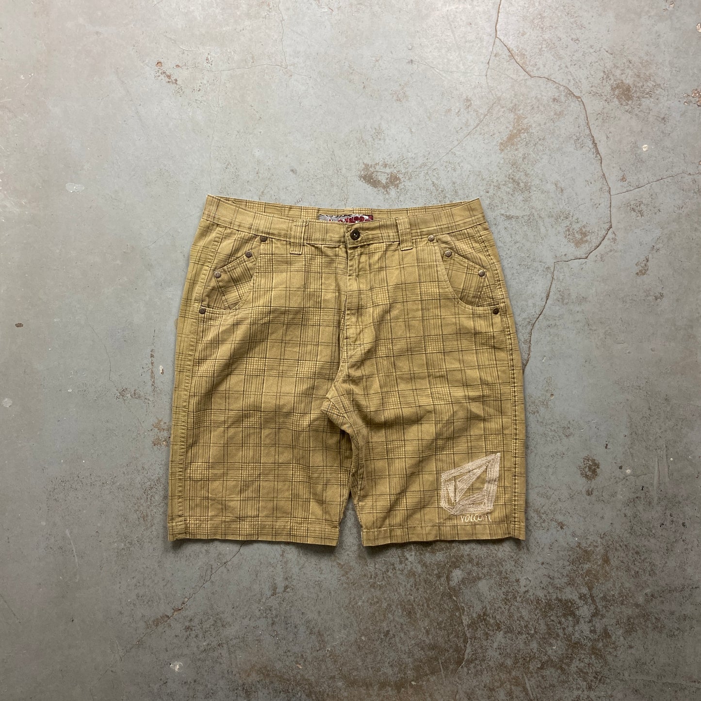 Vintage Volcom Shorts (36)