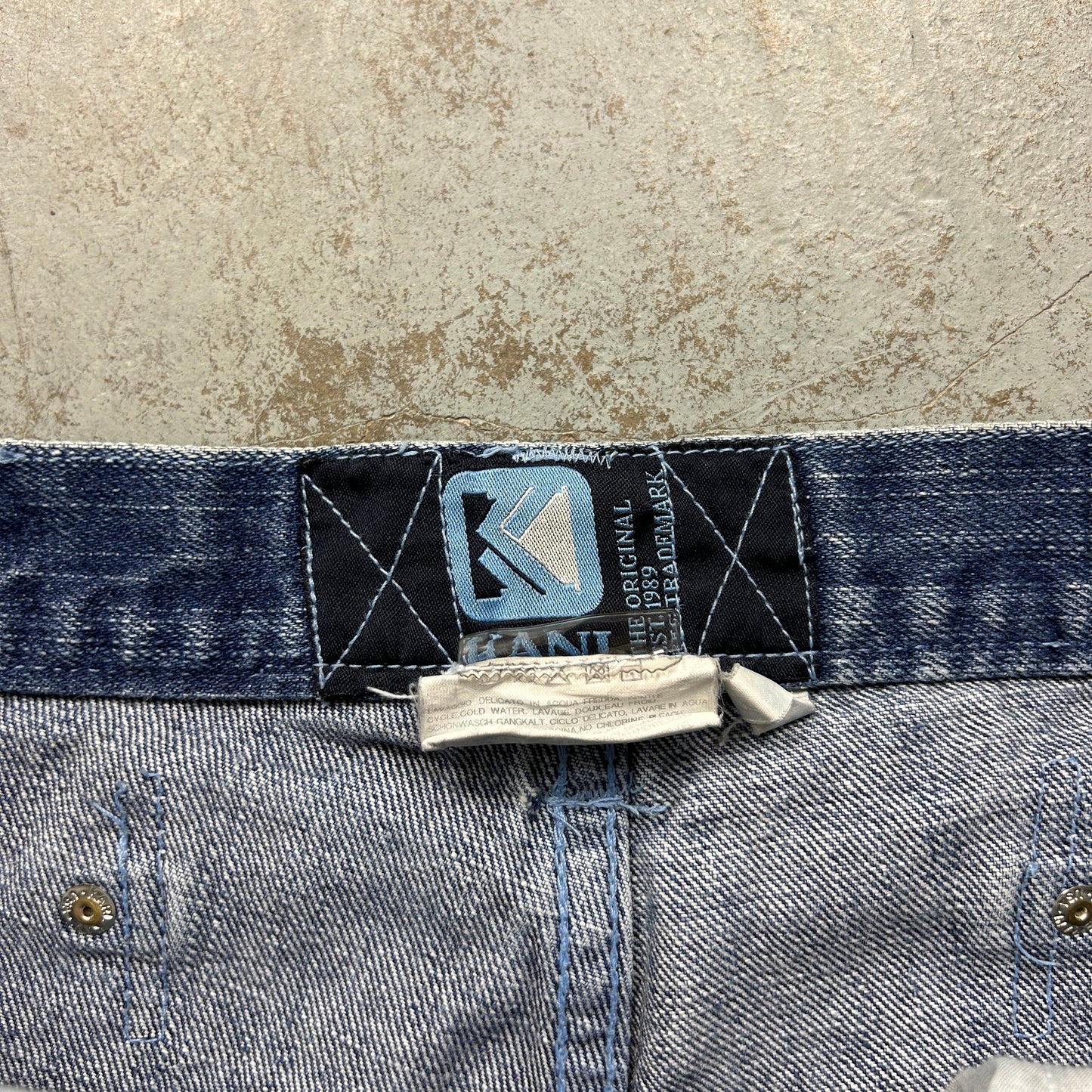 Vintage Karl Kani Jorts (32)