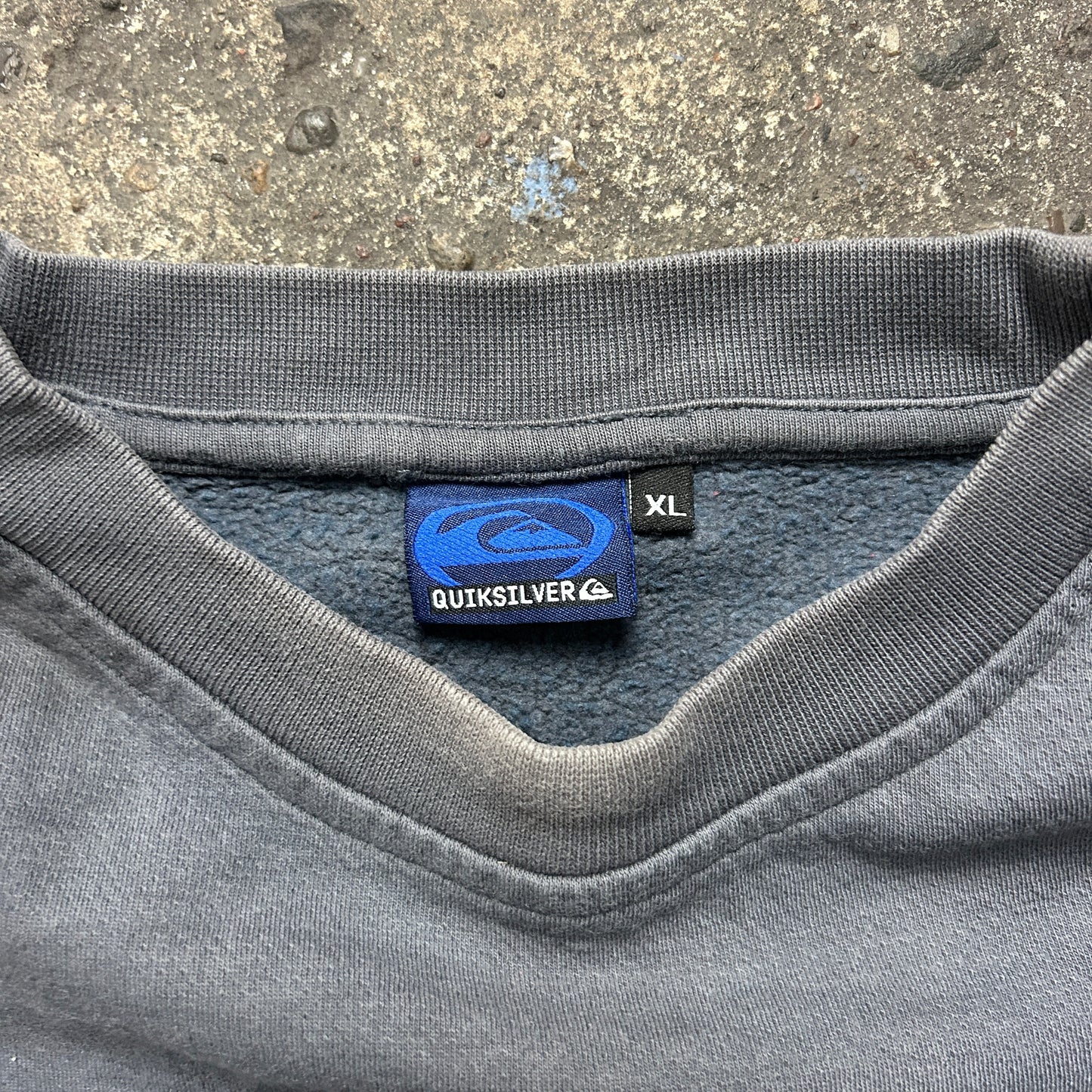 Vintage Quiksilver Sweater (XL)