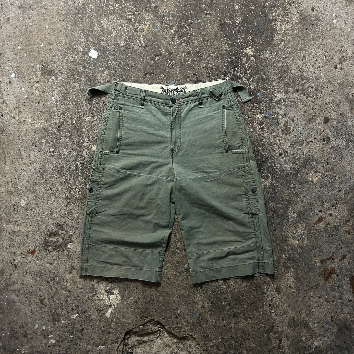 Vintage Levi's Shorts (34)